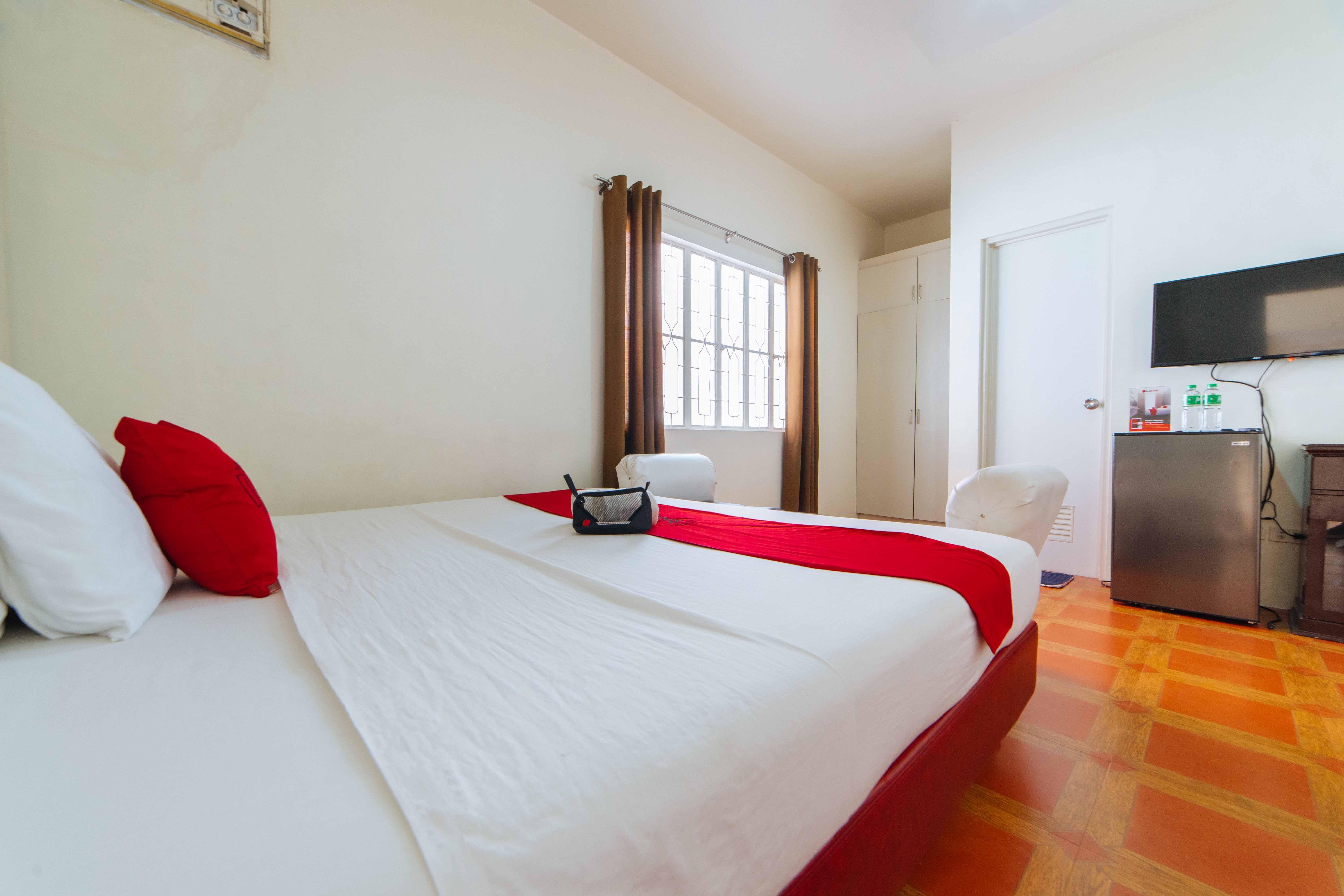 Reddoorz Near Walking Street Angeles City Exteriör bild