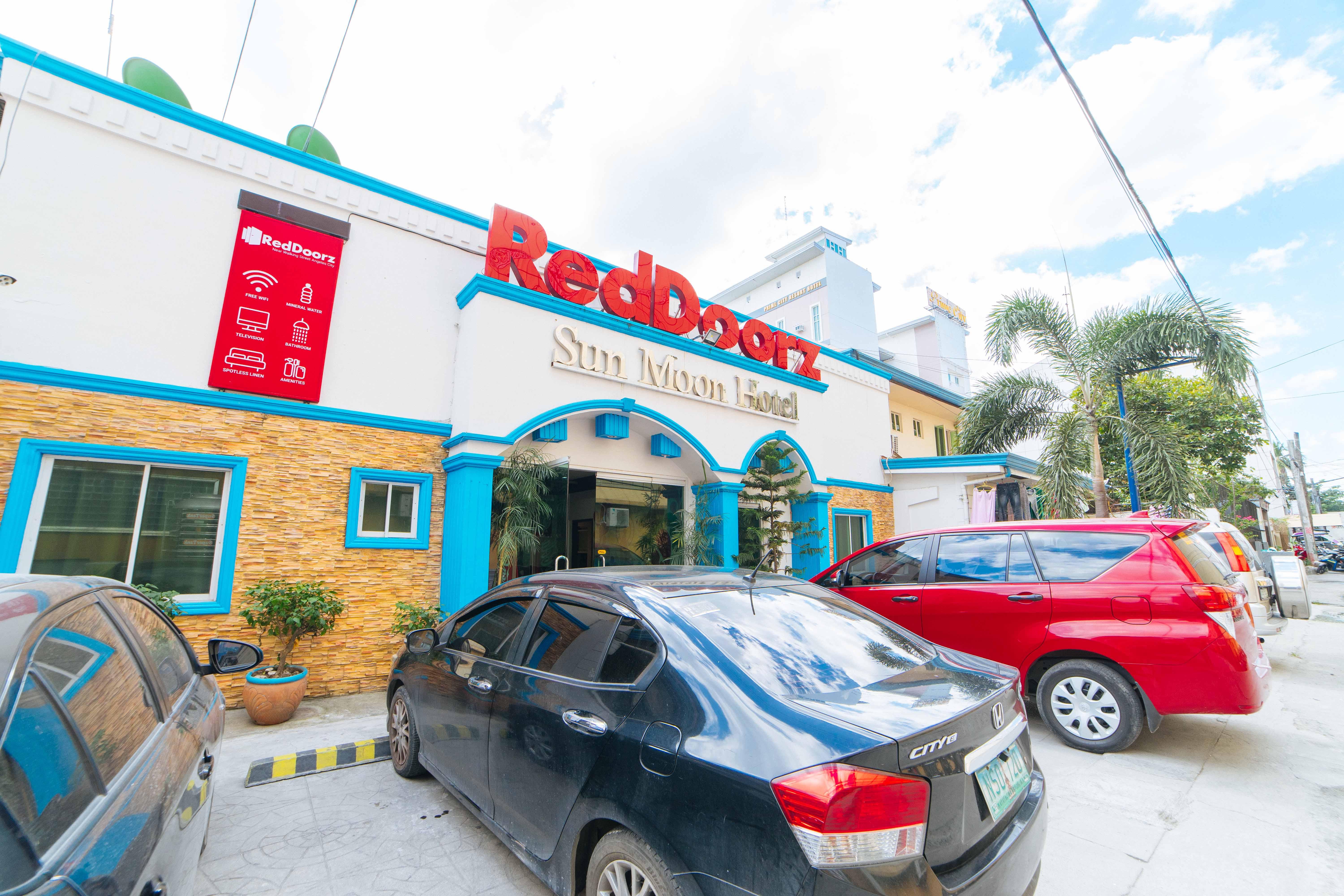Reddoorz Near Walking Street Angeles City Exteriör bild