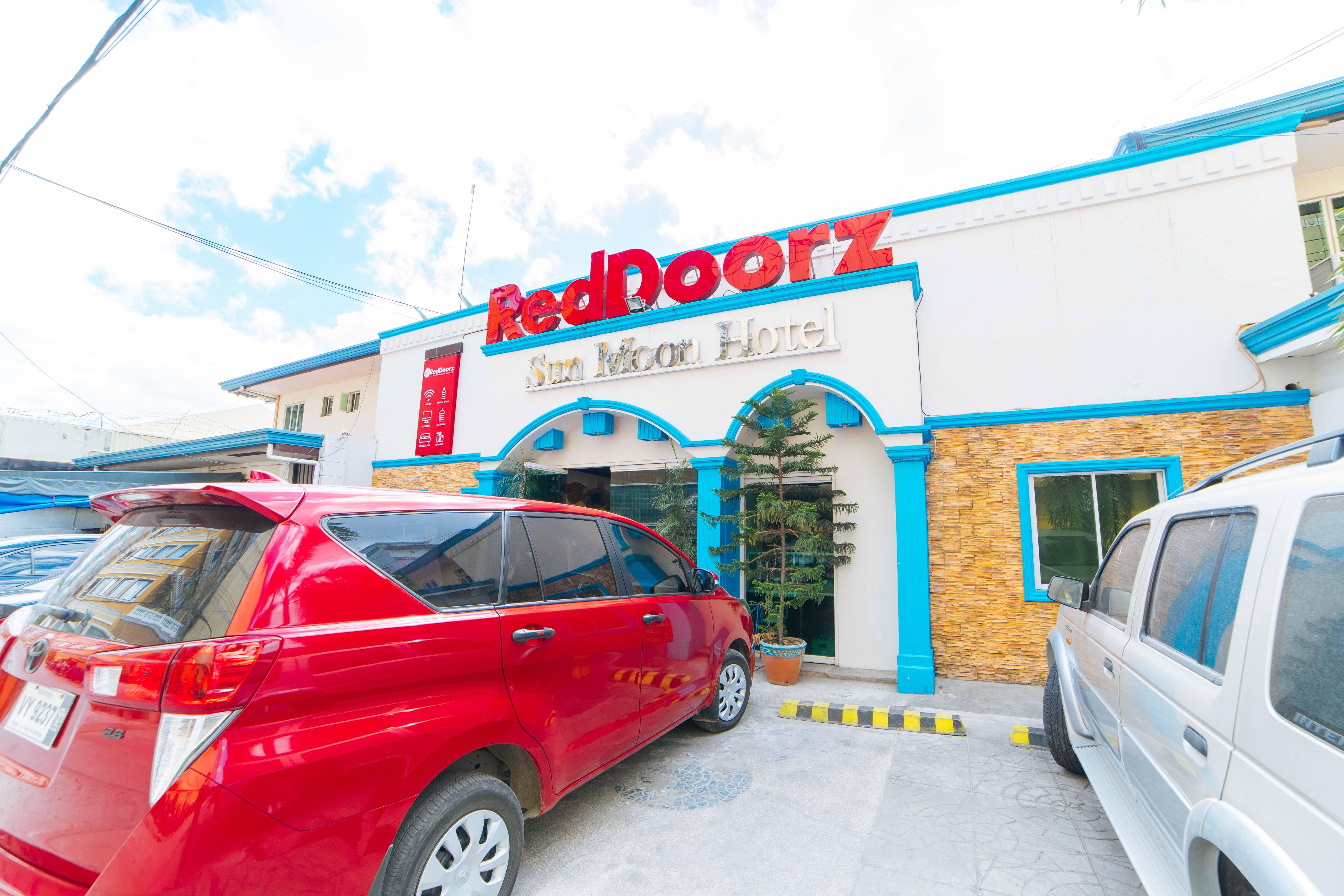 Reddoorz Near Walking Street Angeles City Exteriör bild