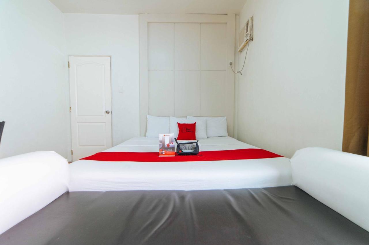 Reddoorz Near Walking Street Angeles City Exteriör bild