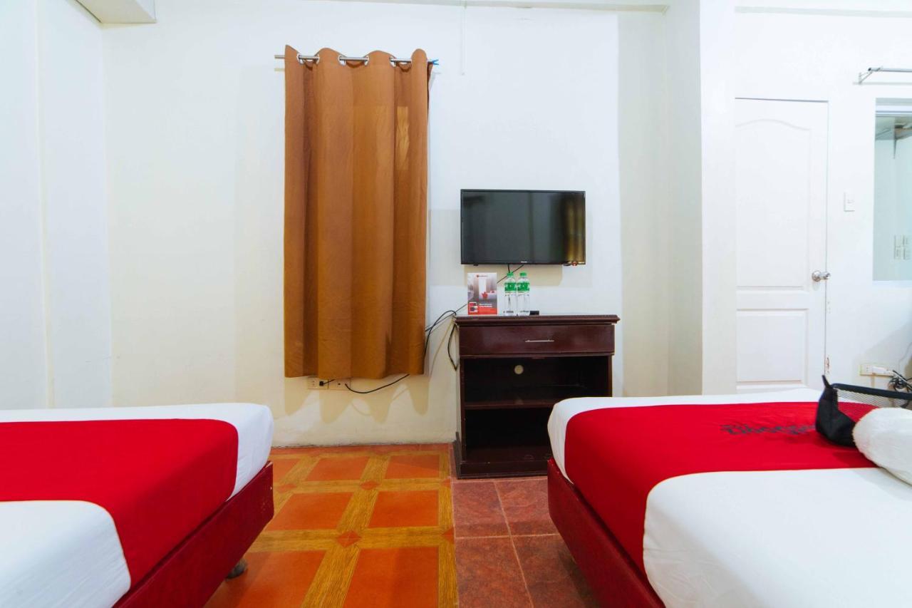 Reddoorz Near Walking Street Angeles City Exteriör bild